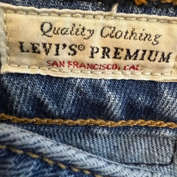 Levi’s Premium Low Loose Jeans •Woman’s 23 x 30 • Vintage Light Wash - Picture 8 of 11